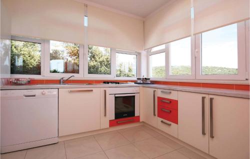 Holiday Home Rogoznica 26 With Game Room, Rogoznica (photo 5)