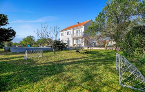 Viesnīcas āriene, Beautiful Home In Tinj in Gorica