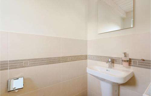 Two-Bedroom Holiday Home in Dagebull - image 14