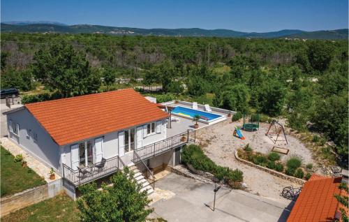 Hotelli välisilme, Holiday Home Sestanovac 50 in Katuni