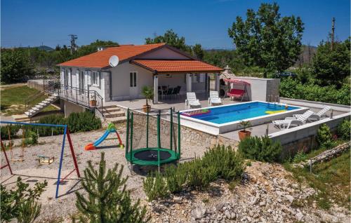 Hotelli välisilme, Holiday Home Sestanovac 50 in Katuni