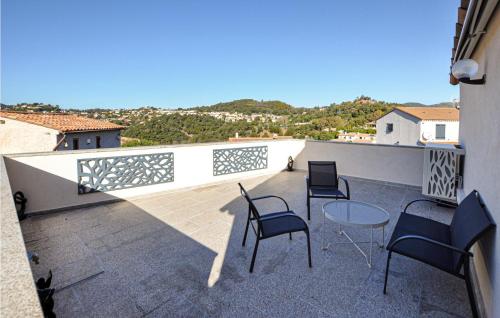 Exterior view, Amazing Home In Frejus in L'Escaillon