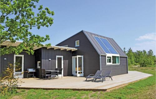 Holiday Home Bjarkes Grund Ii – khách sạn tại Oer Strand