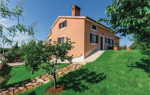 Amazing Apartment In Tar-Vabriga With Kitchen