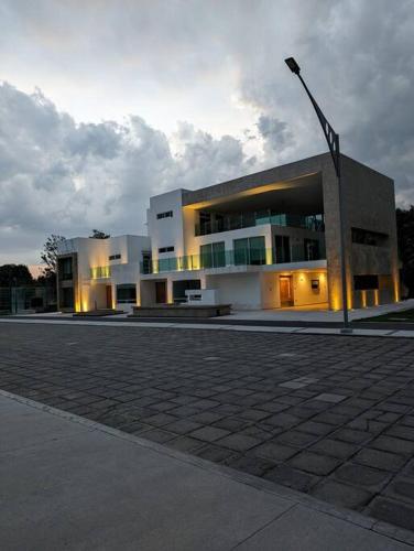 Depto nuevo cerca de parque FINSA in Sanctórum, Mexico