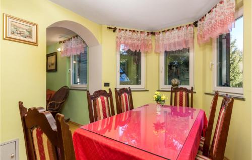 Cozy Home In Lokve With Jacuzzi Cozy Home In Lokve With Jacuzzi