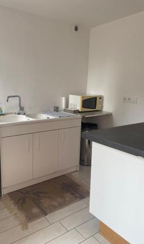 Petit studio aux portes du beaujolais in Bagnols