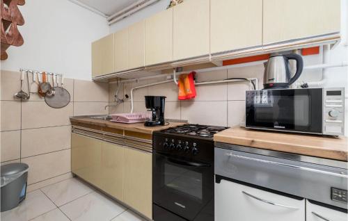 Kitchen, Beach Front Home In Sveti Juraj With Wifi in Sveti Juraj