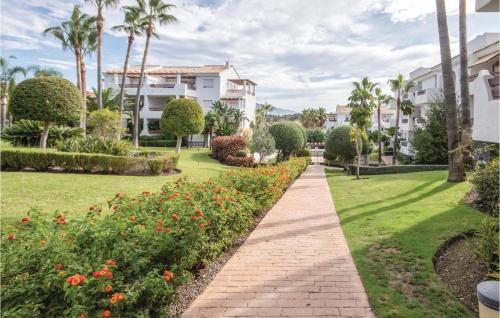 Beautiful apartment in Estepona w/ Outdoor swimming pool WiFi and 2 Bedrooms - image 9