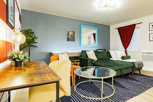 Star Motel Unit 4- Premier Downtown Hotel Luxury 1br Private Oasis near Stratosphere Torony