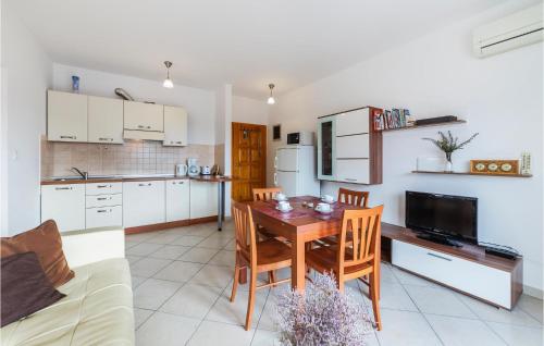 Lovely Apartment In Medulin With Wifi - Location saisonnière - Medulin