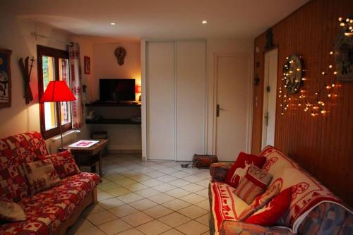 Koplietošanas atpūtas telpa ar TV, Appartement T2 - Centre Lélex (Appartement T2 - Centre Lelex) in Lelex