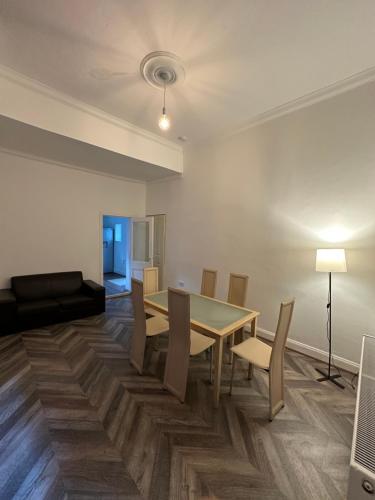 Spacious 5 Bedroom House Close to Central West End, Glasgow (Foto 9)
