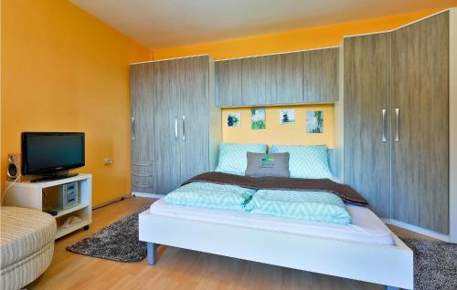 Stunning Home In Sveti Ivan Zelina With Sauna in Jesenovec