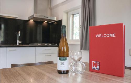 Kitchen, Lijsterbes in Buurtschap Giethmen