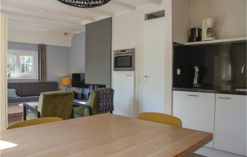 Kitchen, Gentiaan in Buurtschap Giethmen