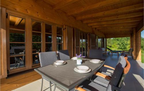 المنظر الخارجي, Cozy Home In Donje Taboriste With Wifi in Slunj