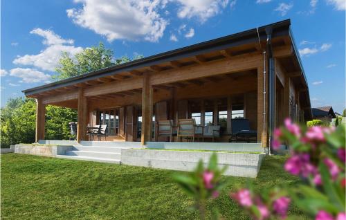Cozy Home In Donje Taboriste With Wifi - Location saisonnière - Gornje Taborište