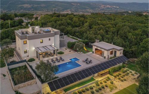 Lovely Home In Poljica With Sauna