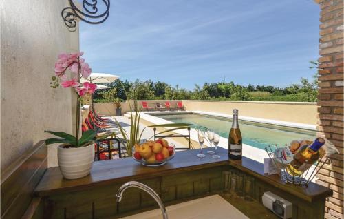 Hotelli välisilme, Nice Home In Vallabregues in Vallabregues