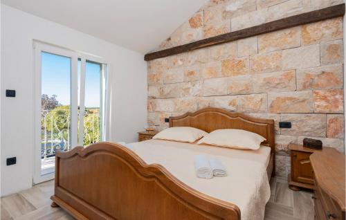 Awesome Home In Cista Provo in Cista Provo