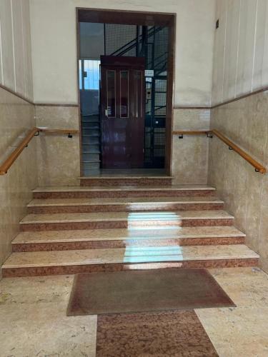 Glint House Prestige 4