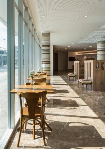 餐廳, 維托利亞舒眠酒店 (Sleep Inn Vitoria) in 維多利亞