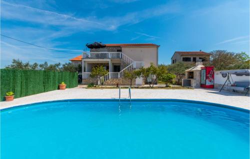 6 Bedroom Lovely Home In Ceranje Gornje