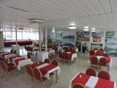 Étterem, Osmaniye Hanedan Otel in Osmaniye