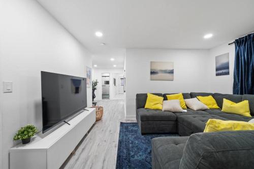 Hudson Oasis - Sleeps 10 - NYC - EWR - Free Parking in Bayonne, Vereinigte Staaten von Amerika