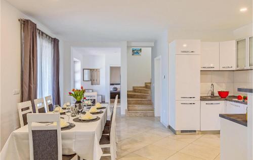 Dapur, Villa Marija Korenici in Korenici