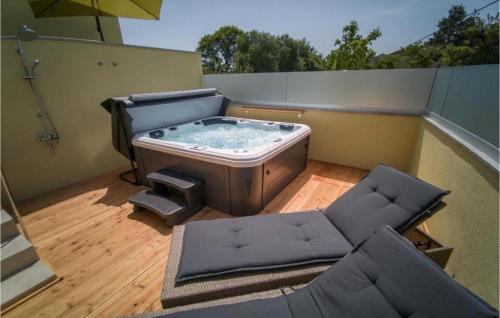 Viesnīcas āriene, Villa Holiday Home Tos in Risika