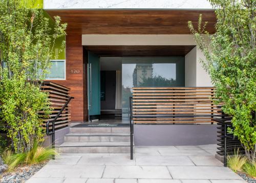 SIRTAJ – Beverly Hills - image 6