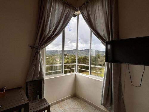 Вид, HOSPEDAJE VILLA SAMARA --- cerca de la piedra -- GUATAPÉ (HOSPEDAJE VILLA SAMARA --- cerca de la piedra -- GUATAPE) in Гуатапе