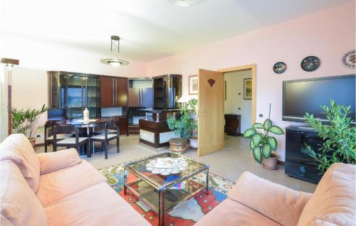 Nice Apartment In Sovramonte With Wifi in Sovramonte