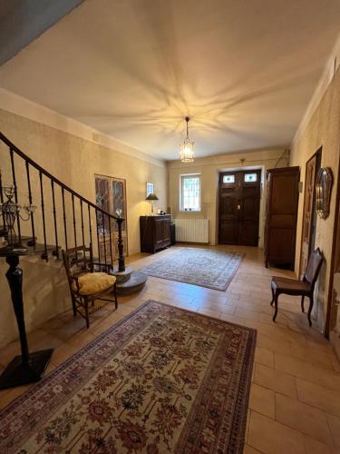 Les 3 Platanes in كونياك كوربيير