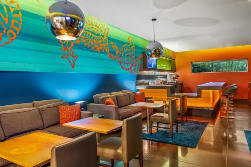 SIRTAJ – Beverly Hills - image 2