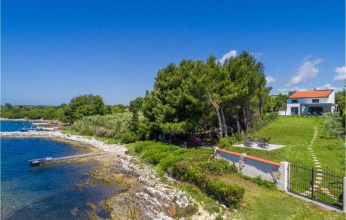 Awesome Home In Medulin
