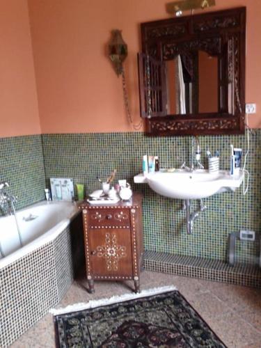 3 bedroom 2 bathroom Art Deco flat in Basel City, Basel (Foto 9)
