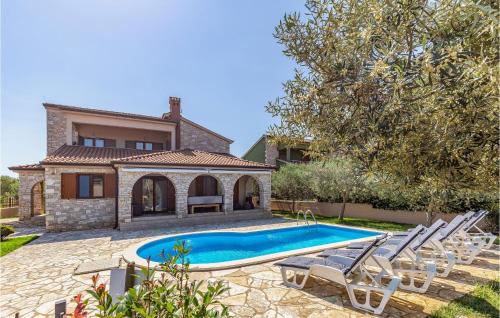 Nice Home In Galizana – khách sạn tại Galižana