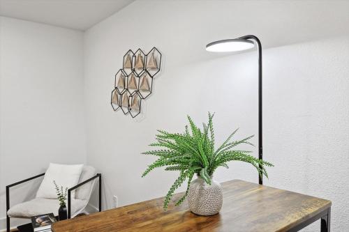 Downtown Dallas Hideaway, Chic 1BD apartments in Dallas, USA