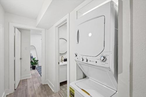 Downtown Dallas Hideaway, Chic 1BD apartments in Dallas, USA