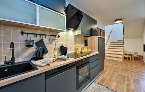 Kitchen, Cozy Home In Sedlarica With Sauna in Virovitica