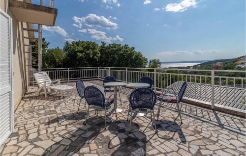 5 Bedroom Awesome Home In Povile