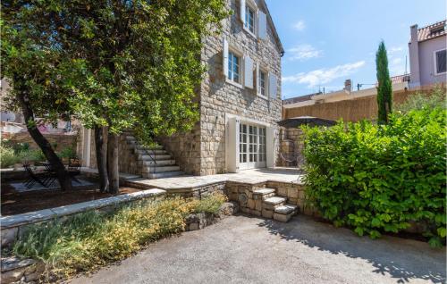 Stunning Home In Split With Sauna, Split (photo 7)