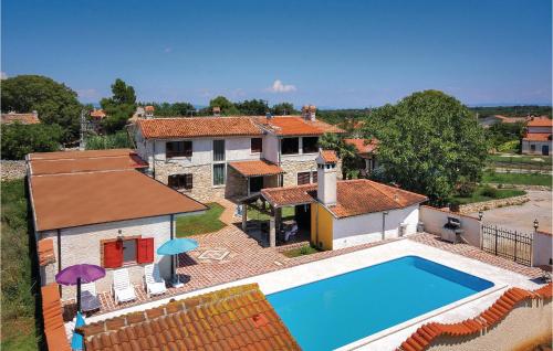 8 Bedroom Lovely Home In Sisan - Location saisonnière - Šišan