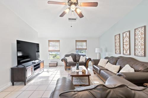 Sarasota Costal Vibe 15 min from Siesta Key in Sarasota, USA