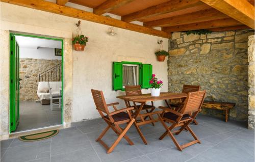 Viesnīcas āriene, Amazing Home In Susnjevica With Wifi in Kozljak