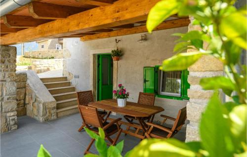 Viesnīcas āriene, Amazing Home In Susnjevica With Wifi in Kozljak