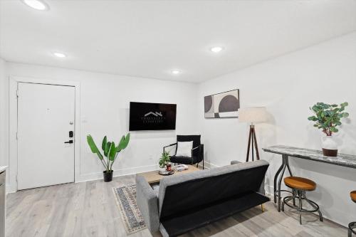 Heart of Dallas, Chic 1B Apartment Near Everything in Dallas, USA